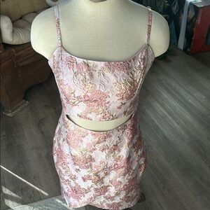 Floral Pink and Gold semi
formal dress